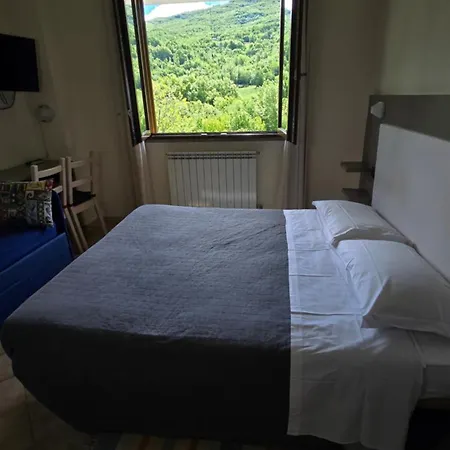فندق Albergo Lago Verde بينابيلي
